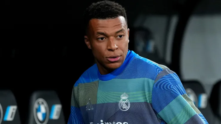 Kylian Mbappé fue suplente ante Real Oviedo.