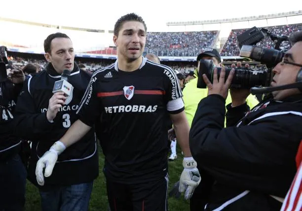 Juan Pablo Carrizo, tras el descenso de River en 2011. (Getty Images)