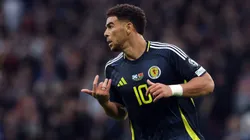 Ché Adams: el revolucionario número 10 de la Selección de Escocia