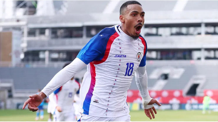 Wilson Isidor, delantero de la Selección de Haití.