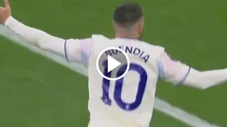 Buendía marcó un golazo ante Friburgo.