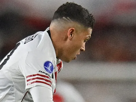 Juanfer Quintero recibió un curioso regalo tras el empate de River