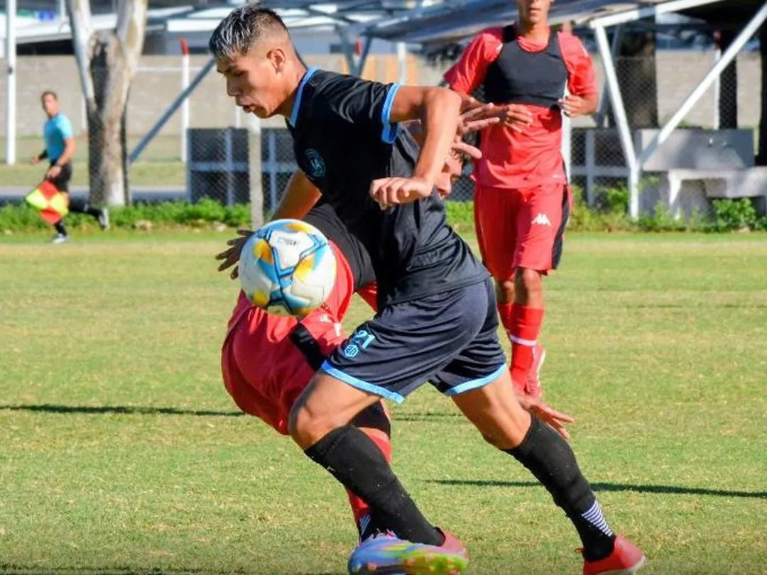 El club hizo amistosos con Huracán. Fotos Buenos Aires City.