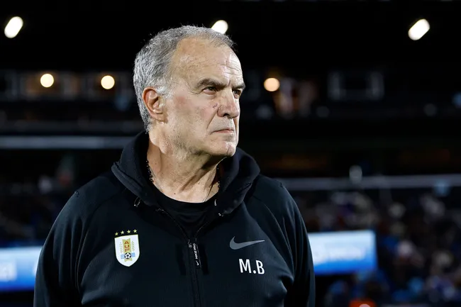 Marcelo Bielsa, entrenador de la Selección de Uruguay. (Getty Images)
