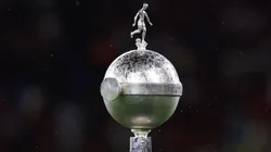 El trofeo de la Copa Libertadores.