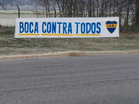 Boca Predio amaneció con pasacalles de aliento antes de enfrentar a Universidad Católica