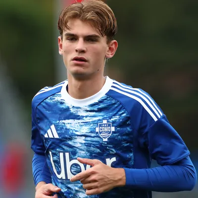 Tensión entre la Selección Argentina y Como por Nico Paz: la lesión que lo puede sacar del Mundial
