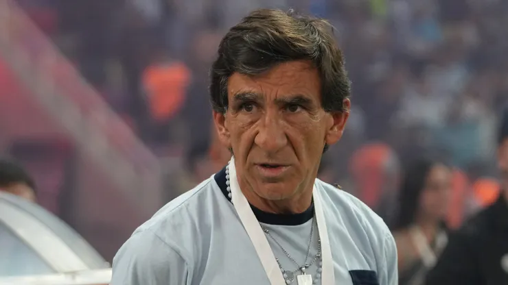 Gustaco Costas dejó de ser el técnico de Racing.