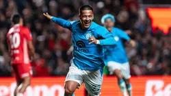 Uvita Fernández celebra su gol ante Argentinos Juniors.