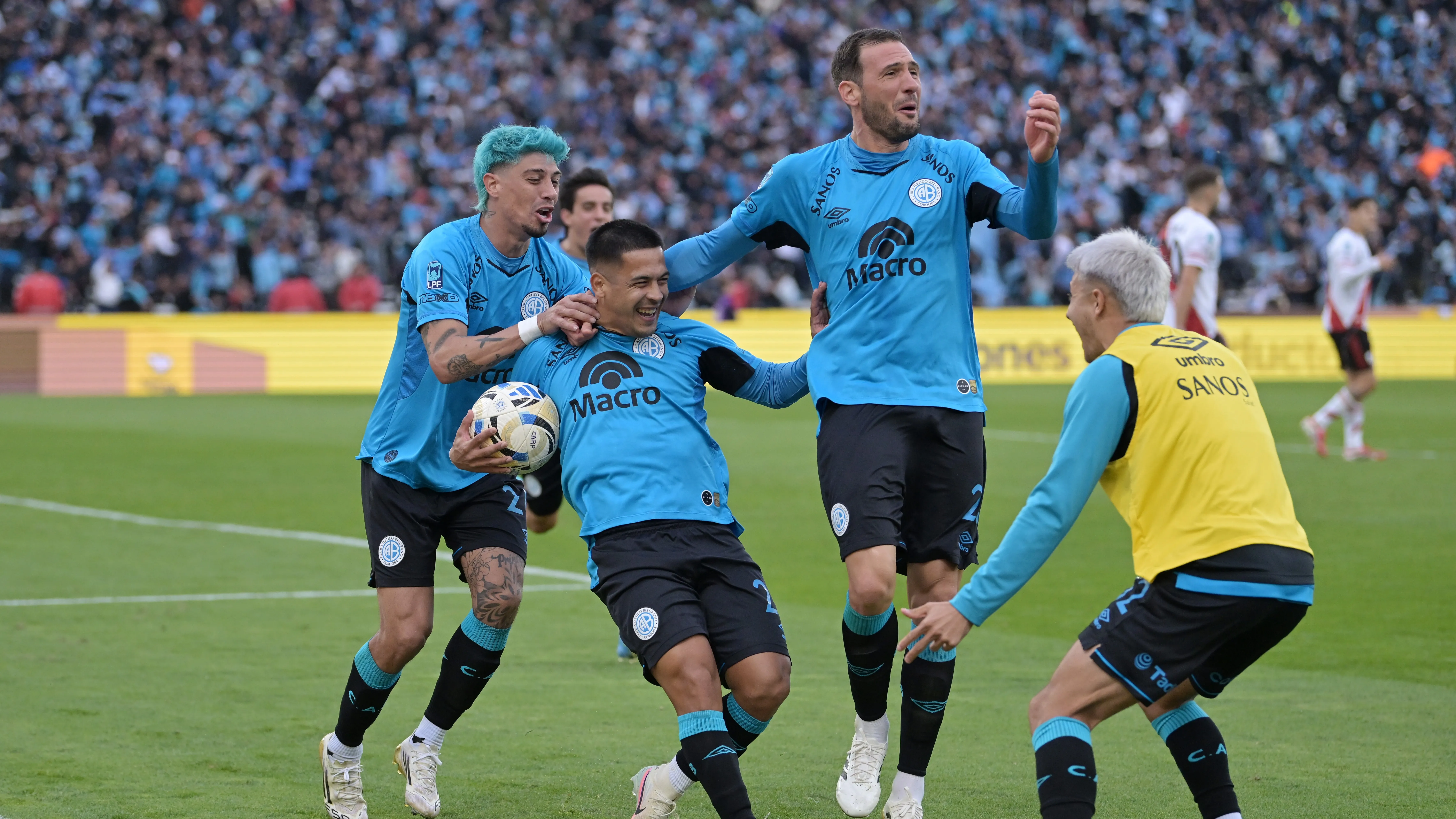 Belgrano salió campeón del Torneo Apertura tras vencer a River.