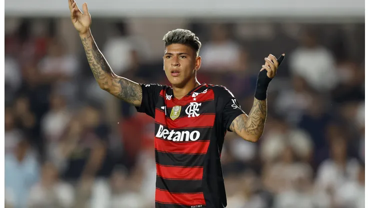 Jorge Carrascal, futbolista colombiano de Flamengo.