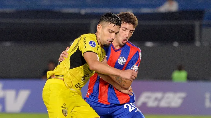 San Lorenzo y Recoleta se enfrentan por la Copa Sudamericana.