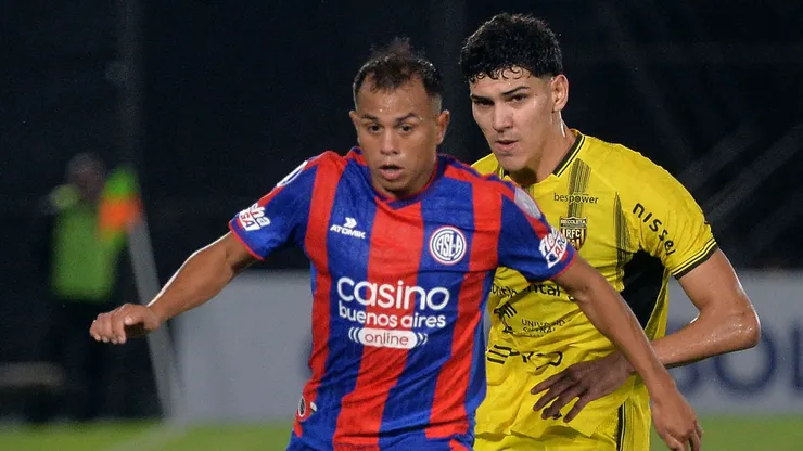 San Lorenzo y Recoleta se enfrentan por la Copa Sudamericana.