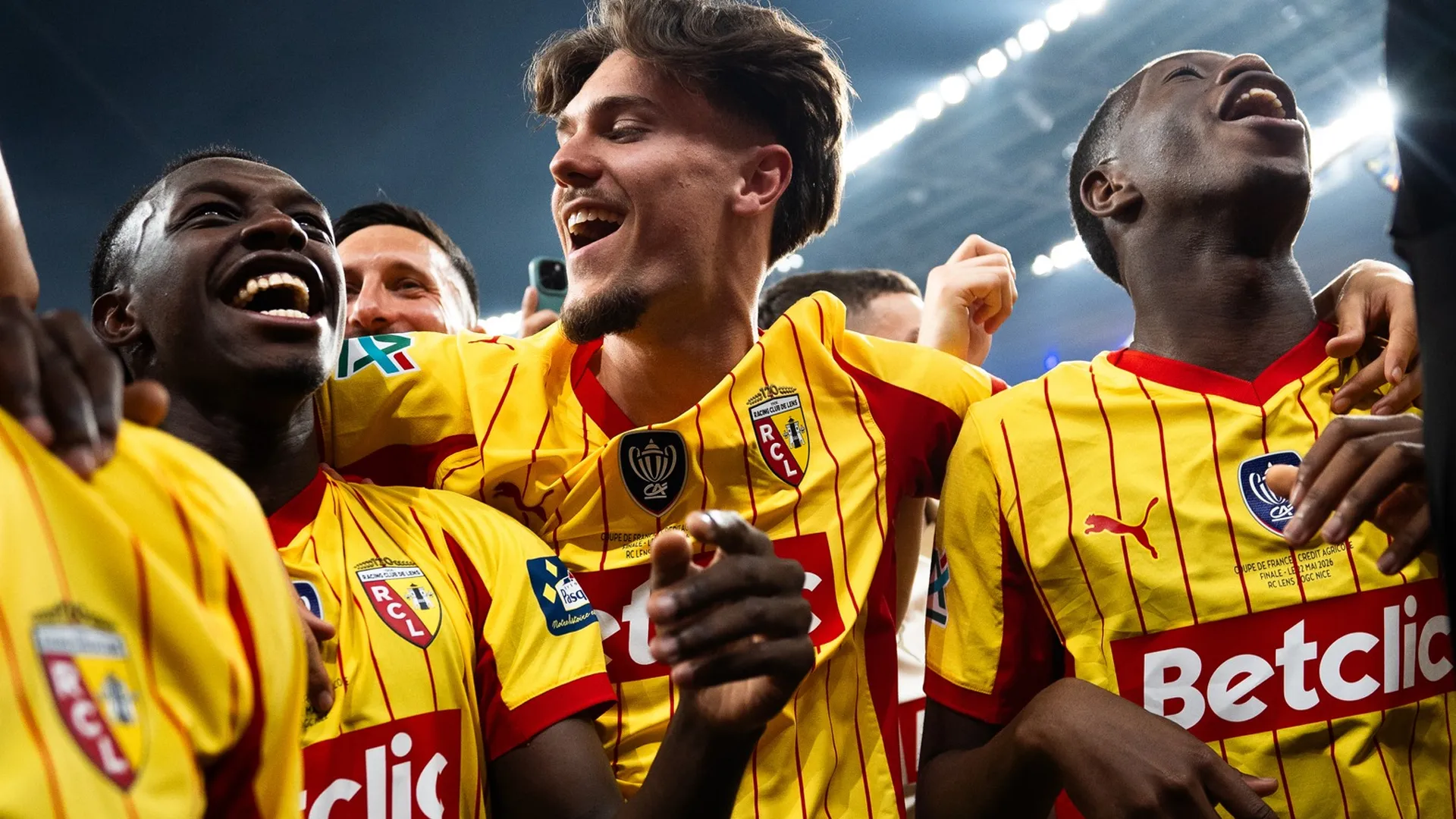 Saud Abdulhamid venia de consagrarse con el Lens en Francia. (RC Lens)