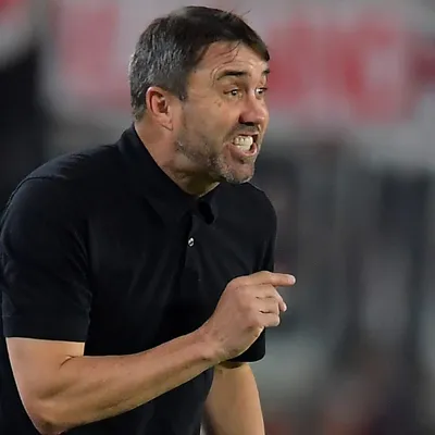 Con dos dudas, Coudet define la formación de River para enfrentar a Blooming