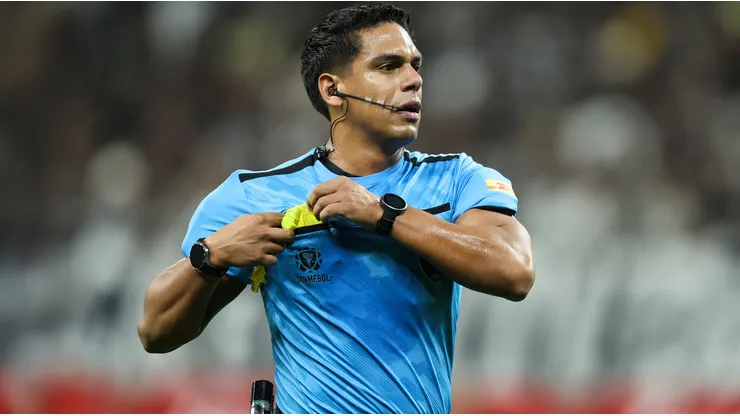 Roberto Bruno Pérez, el árbitro de River - Blooming