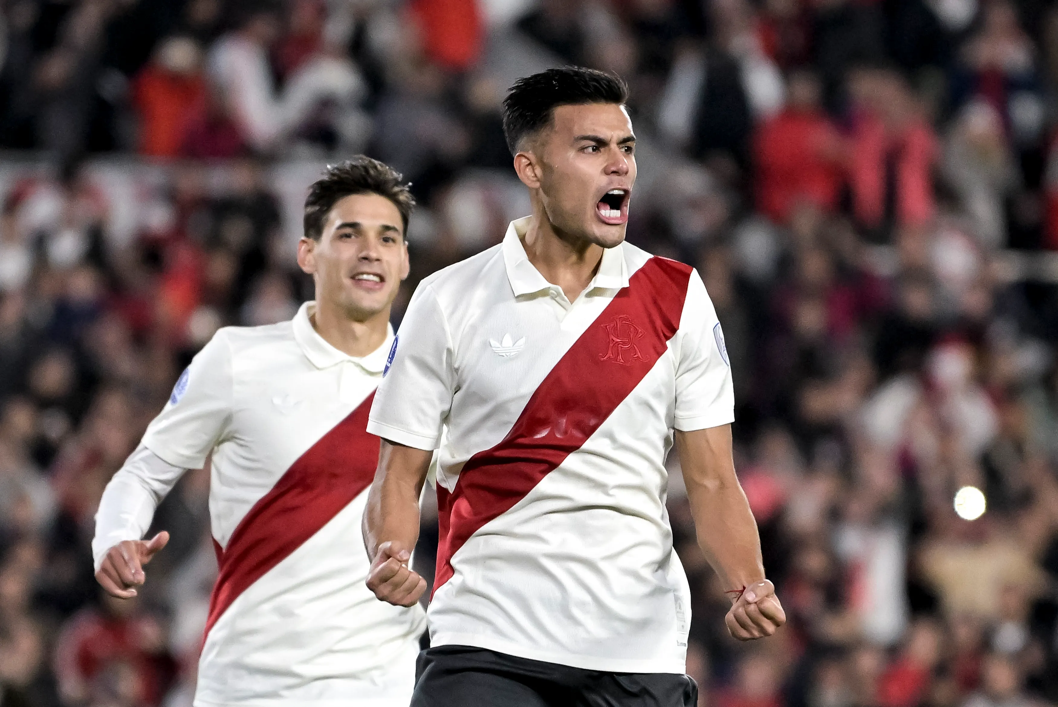 Fausto Vera en el festejo de su gol frente al Blooming. Getty Images.