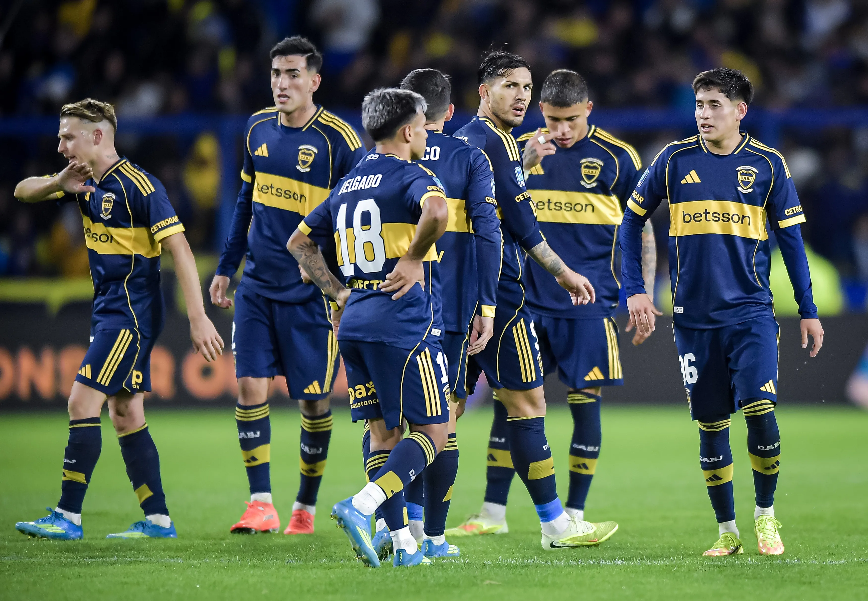 Los futbolistas de Boca Juniors en La Bombonera. (Getty Images)