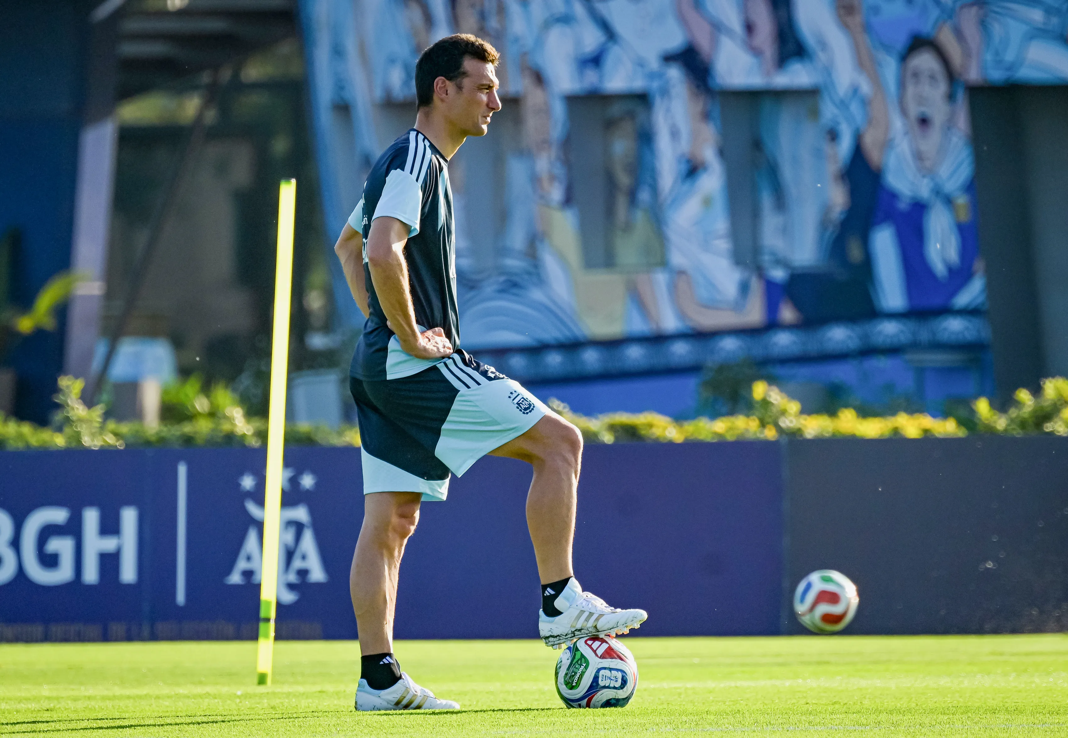 Se espera que Lionel Scaloni difunda la lista de convocados este viernes 29 de mayo. Getty Images.