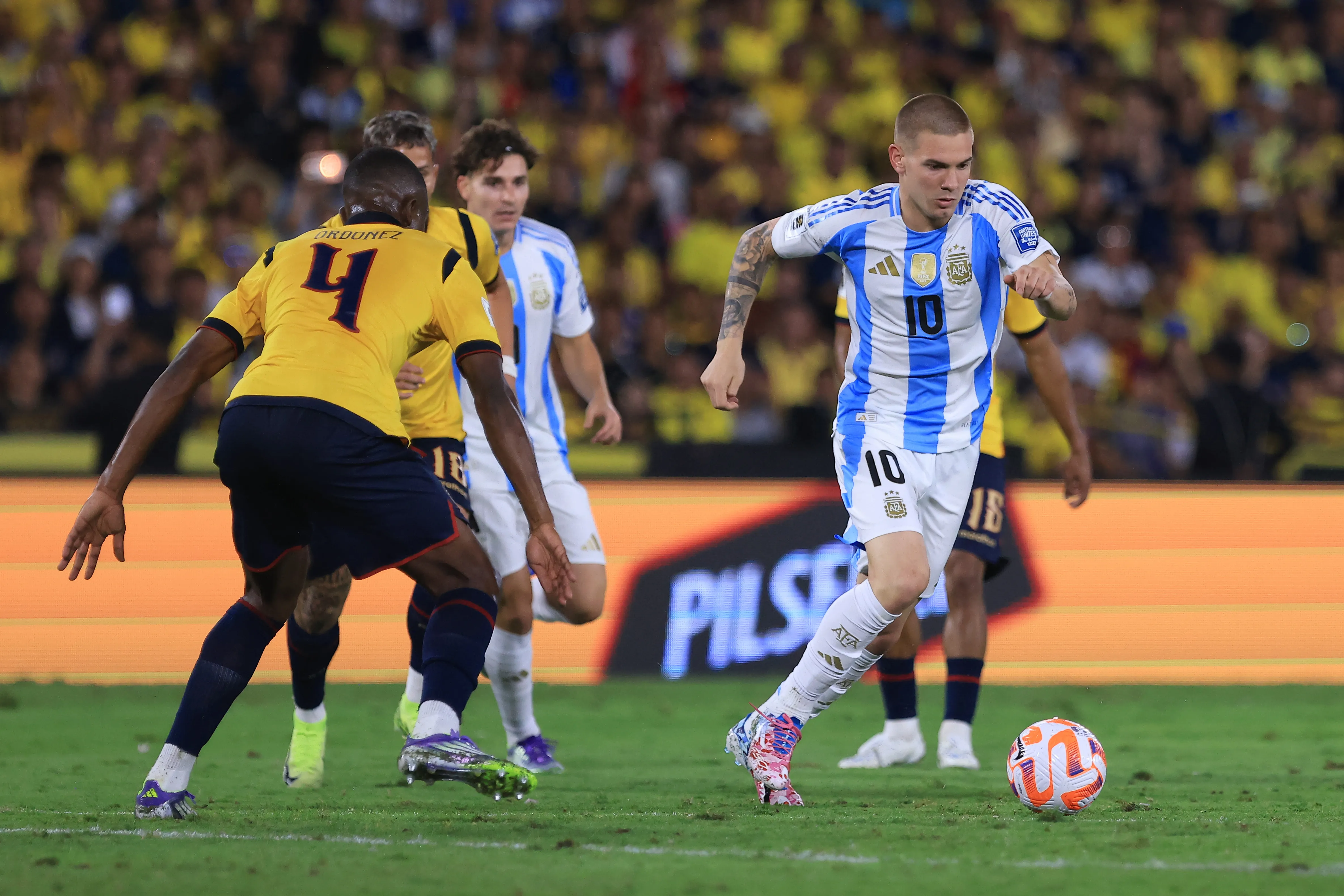 Franco Mastantuono en la Selección Argentina. (Getty Images)