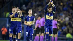 Leandro Paredes y los futbolistas de Boca Juniors.