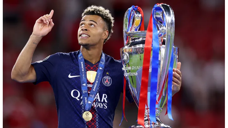 Desire Doue, bicampeón de la UEFA Champions League con PSG.