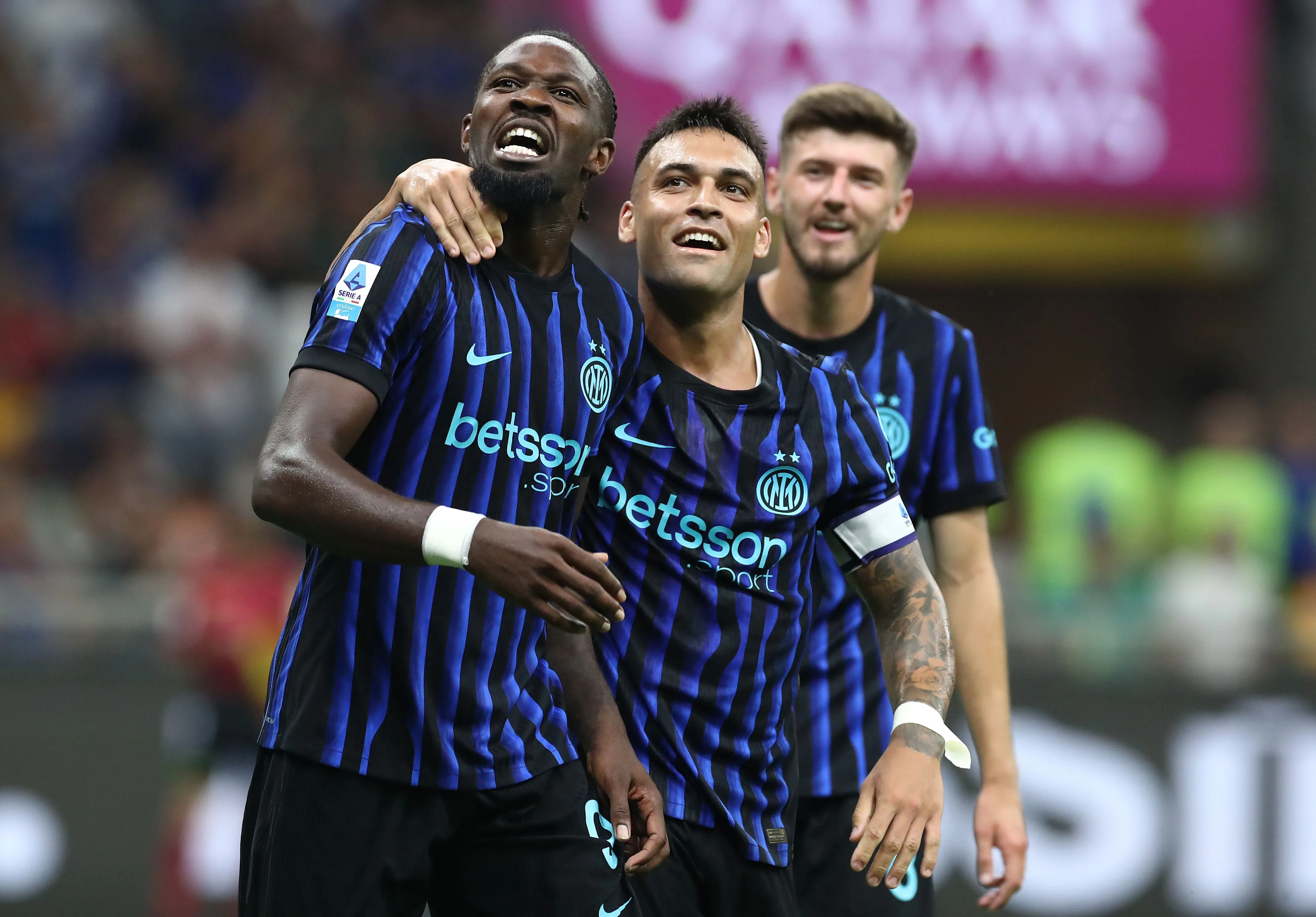 Marcus Thuram y Lautaro Martínez, figuras de Inter de Milán. (Getty Images)