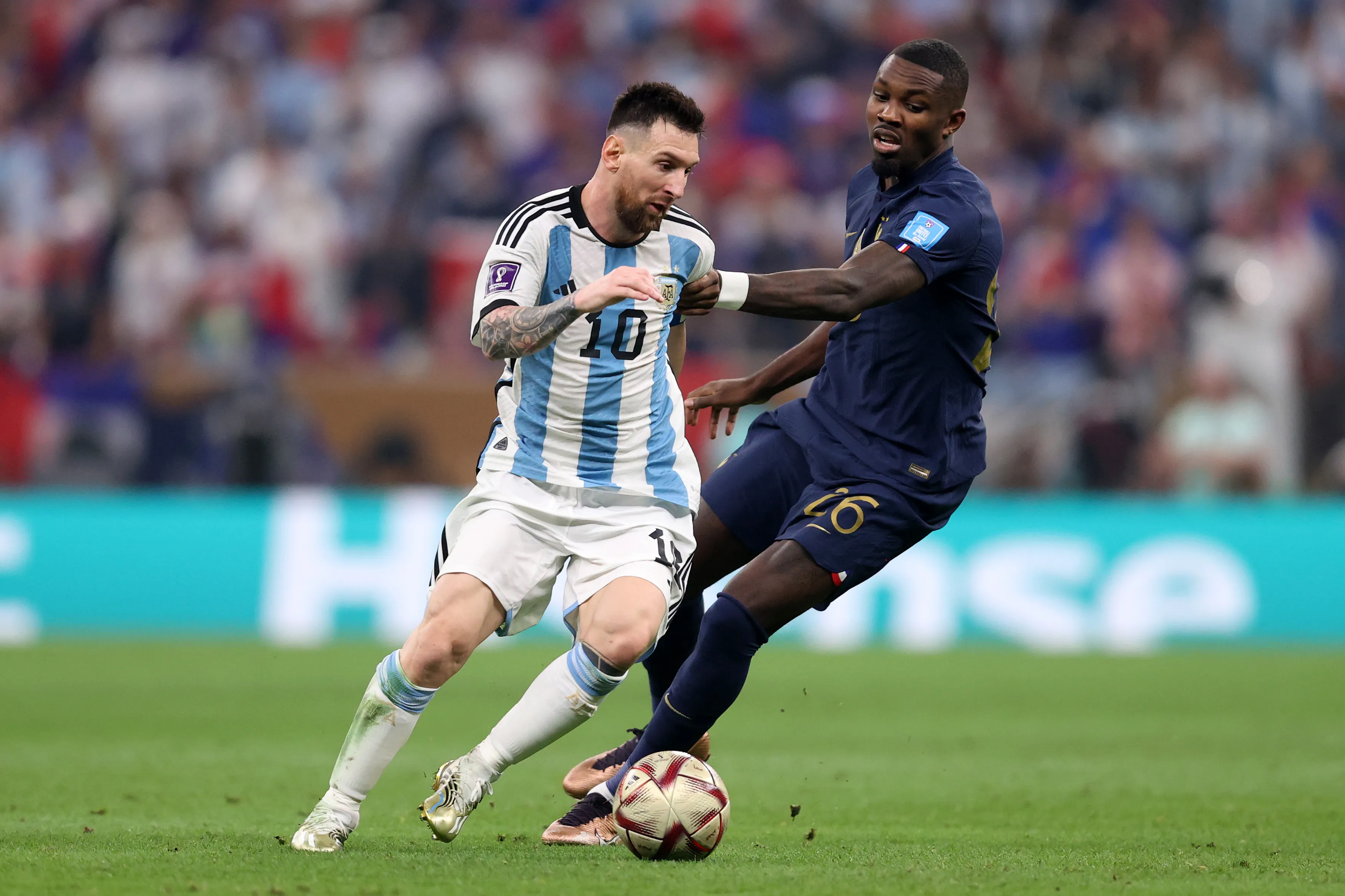 Marcus Thuram y Lionel Messi en Francia – Argentina en la final del Mundial 2022. (Getty Images)