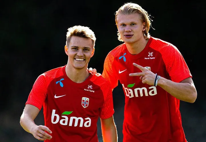 Martin Odegaard y Erling Haaland en la Selección de Noruega.