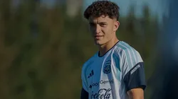 Nacho Ovando, jugador de Rosario Central, se sumó a la concentración de la Selección Argentina en los Estados Unidos.