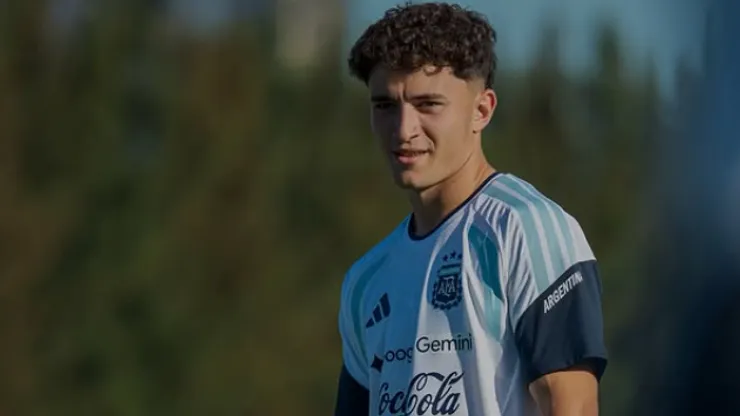 Nacho Ovando, jugador de Rosario Central, se sumó a la concentración de la Selección Argentina en los Estados Unidos.