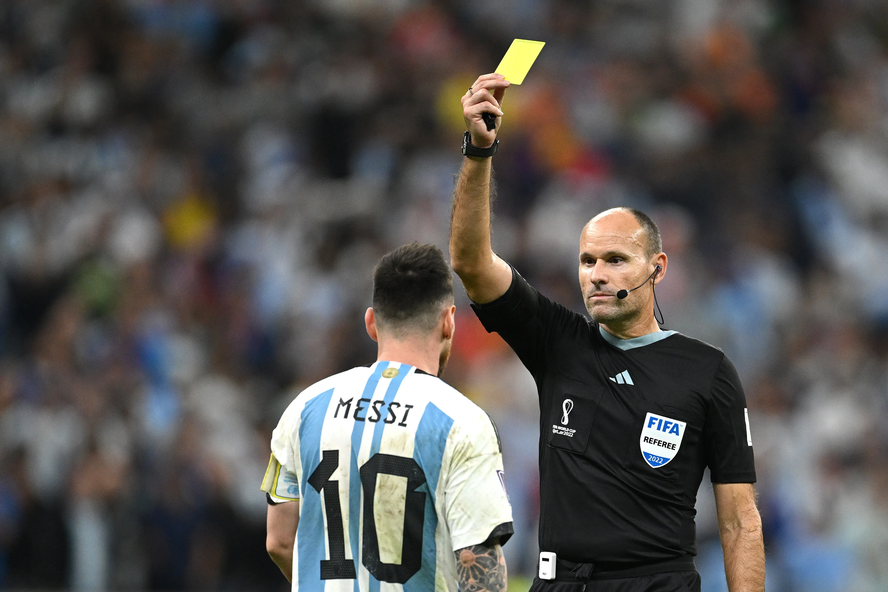Lionel Messi, uno de los amonestados por Mateu Lahoz en aquel Argentina vs. Países Bajos. Getty Images.