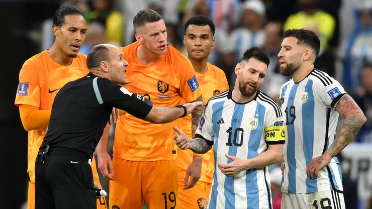Mateu Lahoz dijo que tras el Mundial 2022 los jugadores de Barcelona y Espanyol le recriminaron su papel durante Qatar.