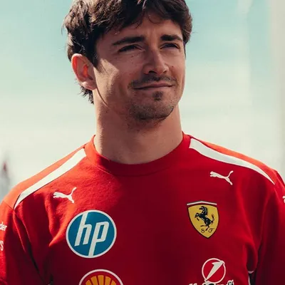 Charles Leclerc renovó con Ferrari hasta 2033