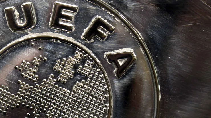 UEFA sancionó a un equipo por una infracción de hace 7 años