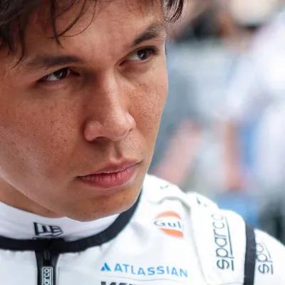 Alex Albon, ex compañero de Colapinto en Williams, se contactó con Alpine por un lugar para 2027