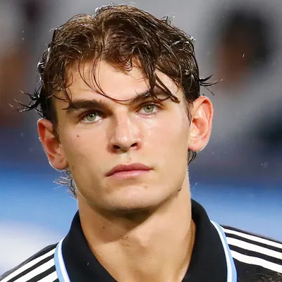 La FIFA se olvidó de Nico Paz, ausente en una publicación sobre padres e hijos mundialistas