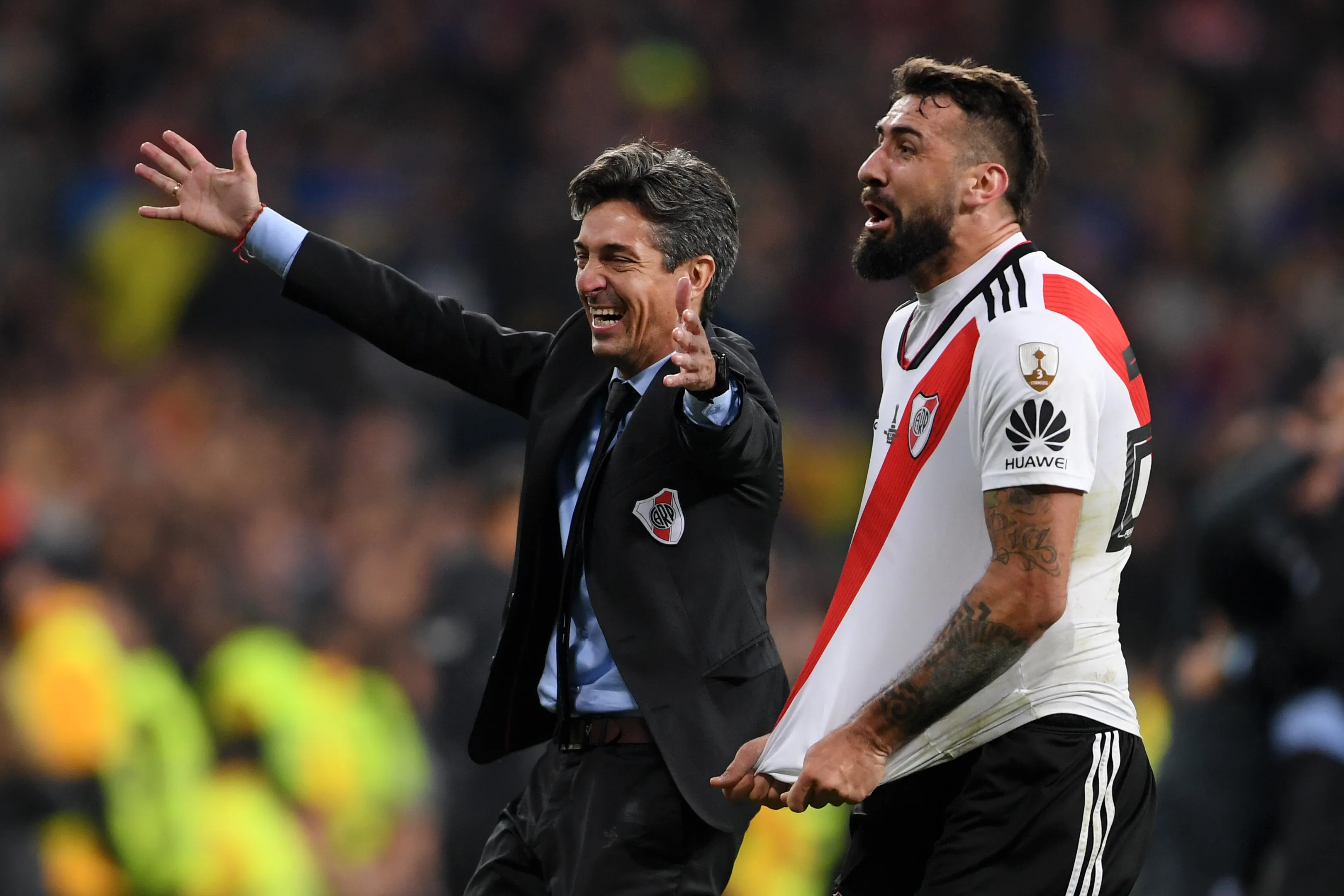 Lucas Pratto y Hernán Buján. (Foto: Getty).