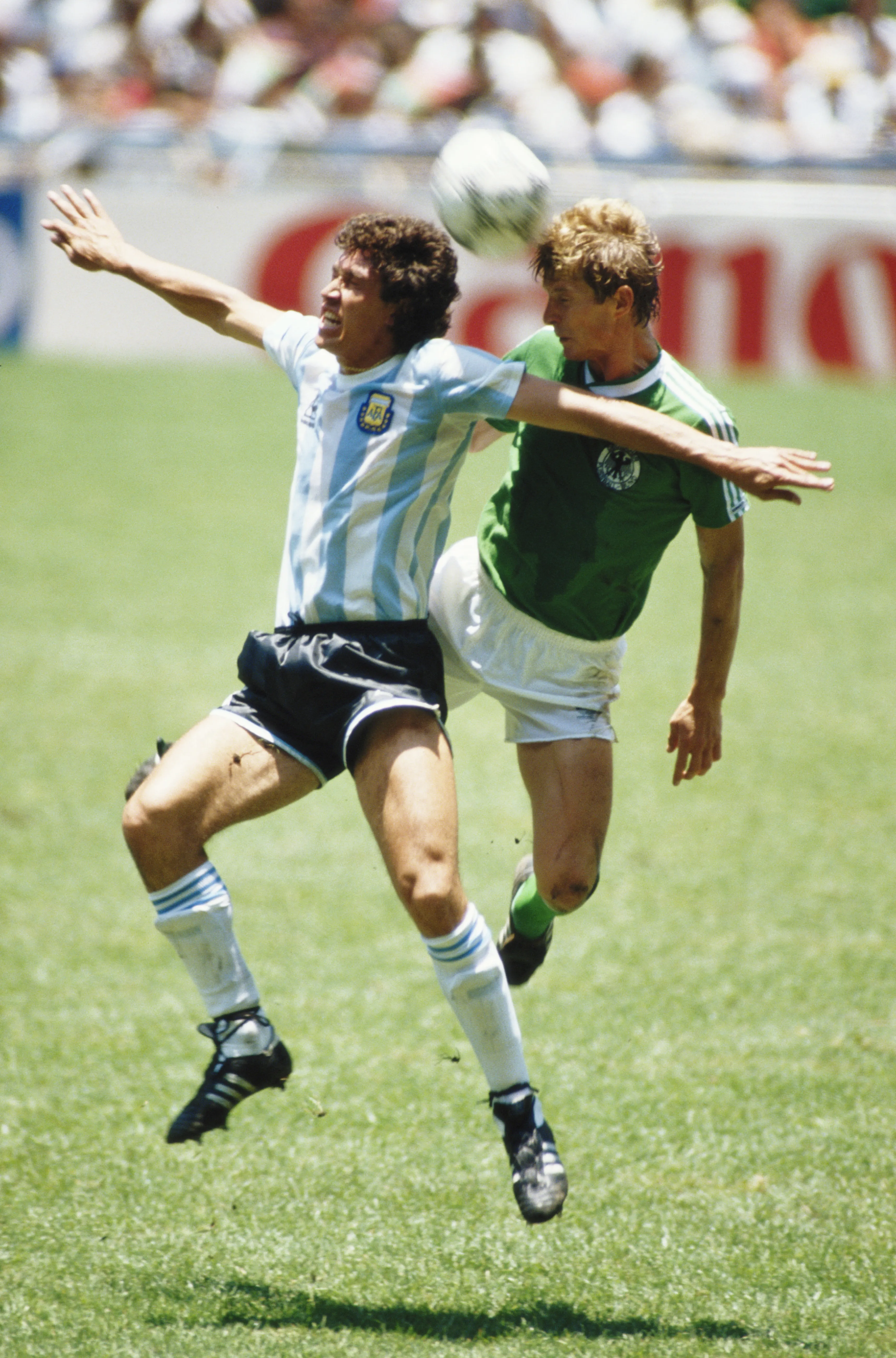 Jorge Valdano ante Alemania en la final del Mundial 86. (Foto: Getty).