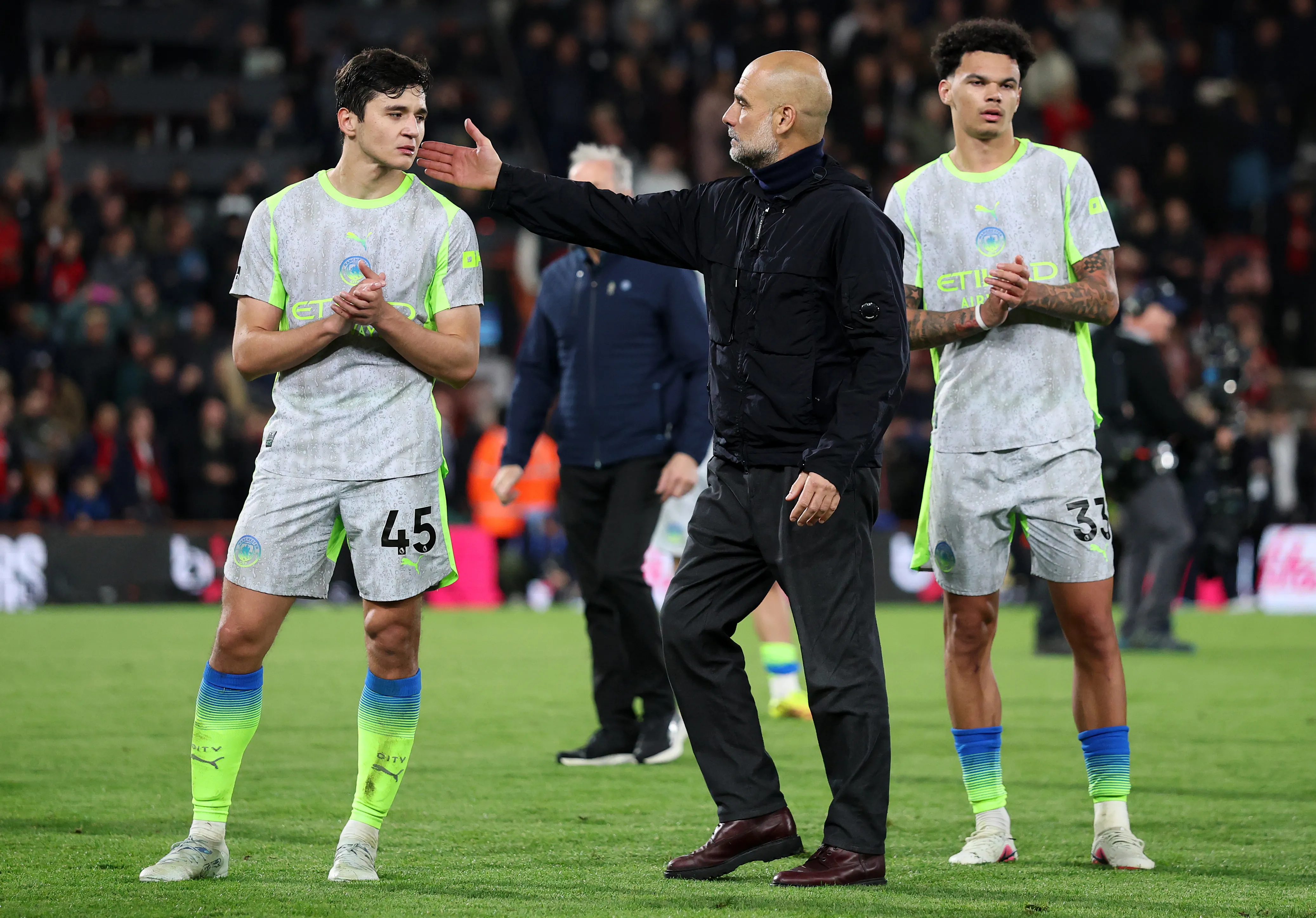 Khusanov logró conquistar a Guardiola.