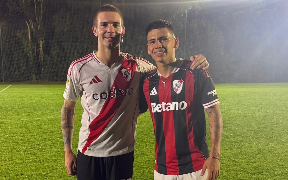 Mastantuono y Echeverri jugaron un partido entre amigos durante el  receso mundialista (@RenzoMPantich).