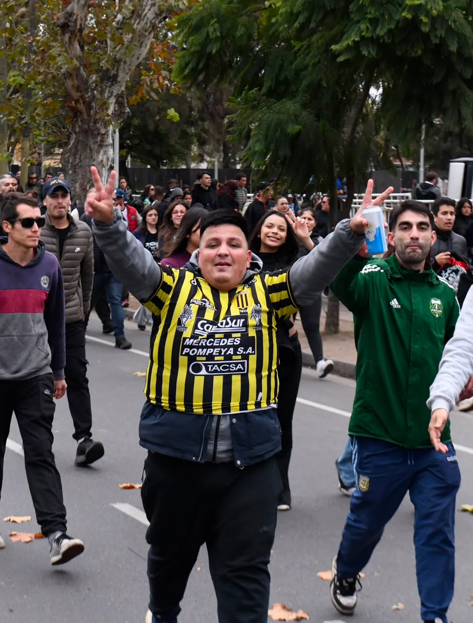 Los fanáticos despidieron al Indio Solari. (Diego Haliasz)