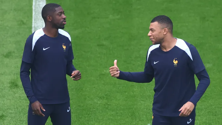Ousmane Dembelé y Kylian Mbappé en la Selección de Francia.