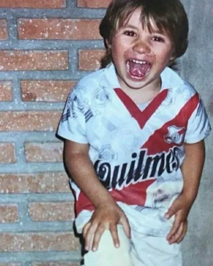 Gonzalo Montiel de pequeño. (Foto: Instagram)