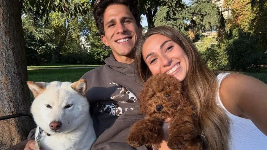 Giuliano e Irene con sus perros, Indio y Bruna.