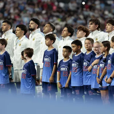 Fue titular en los dos amistosos de Argentina y pasó de elogios a críticas ante Islandia: “A contramano del equipo”