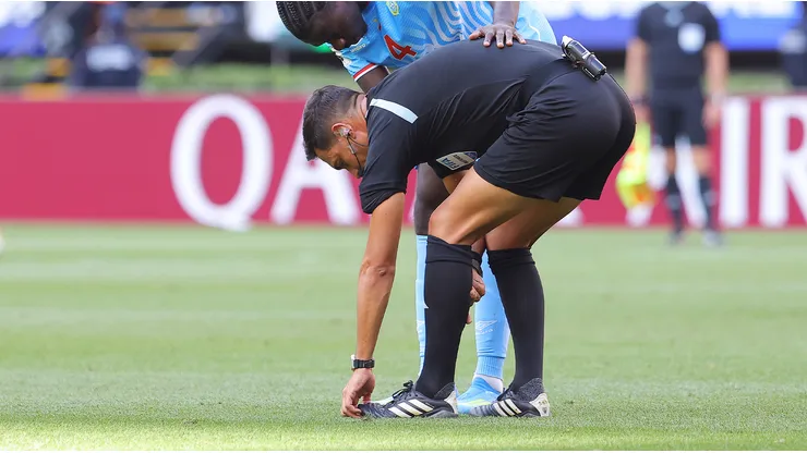 Árbitro lesionado en el Mundial 2026: protocolo FIFA, cuarto árbitro y alternativas reglamentarias
