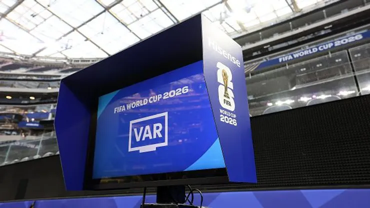 ¿Se puede anular un gol a instancias del VAR si el partido ya se había reanudado?