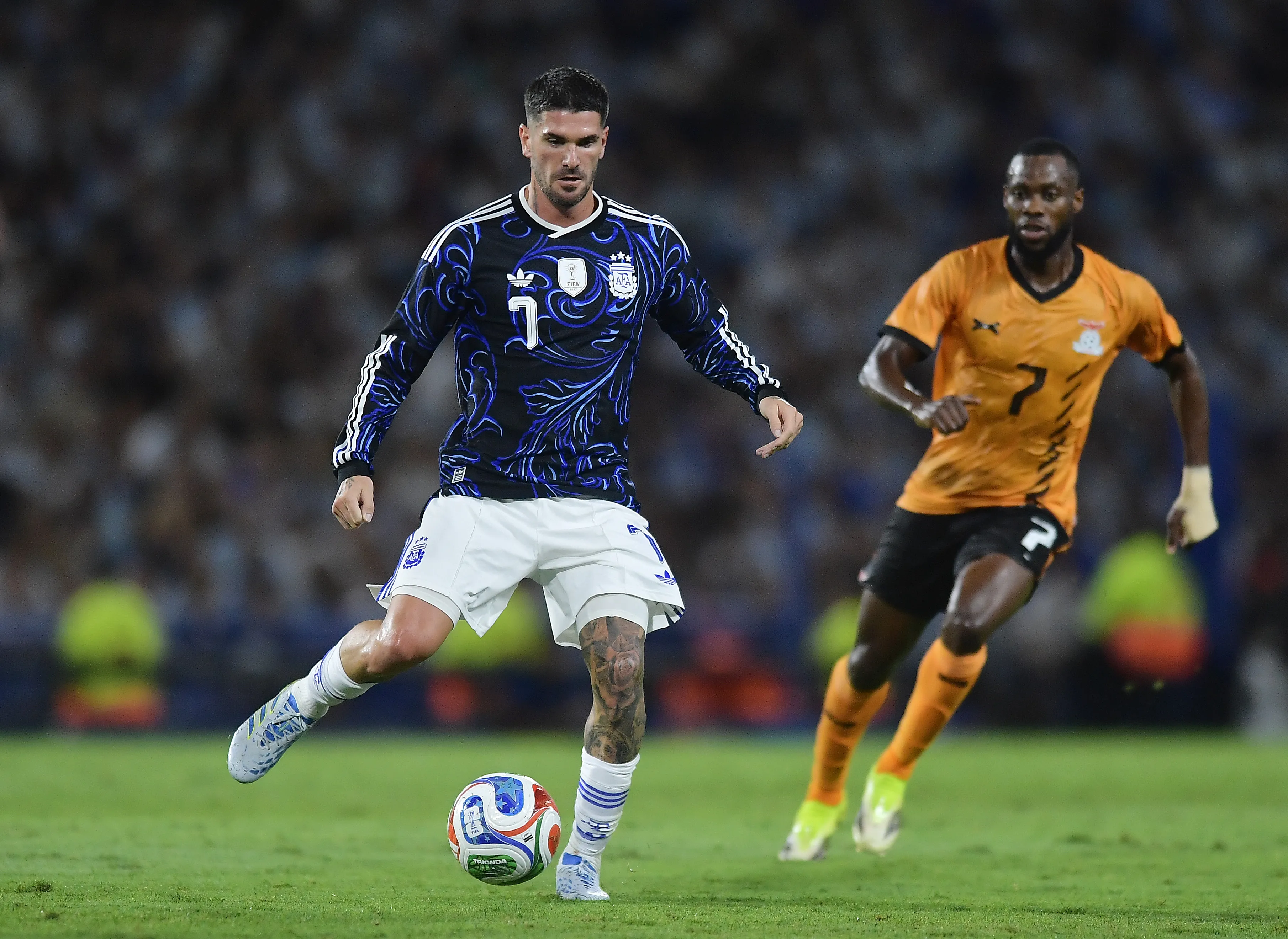 Rodrigo De Paul en acción con la Selección Argentina. (Getty)