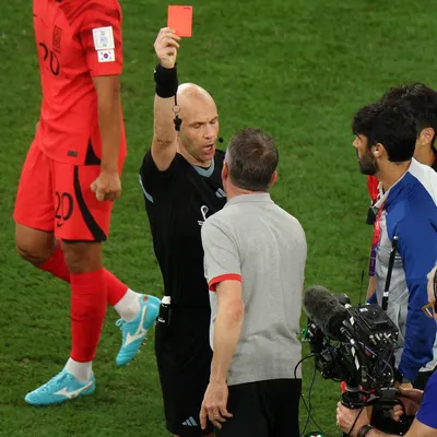 Expulsión de entrenador en el Mundial 2026: qué pasa cuando un DT recibe tarjeta roja